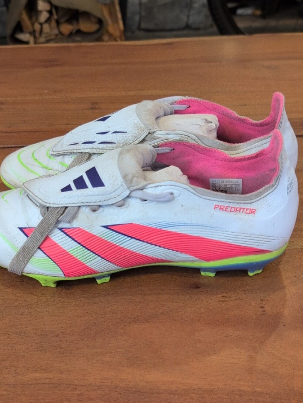 adidas White Predators - Picture 4 of 8